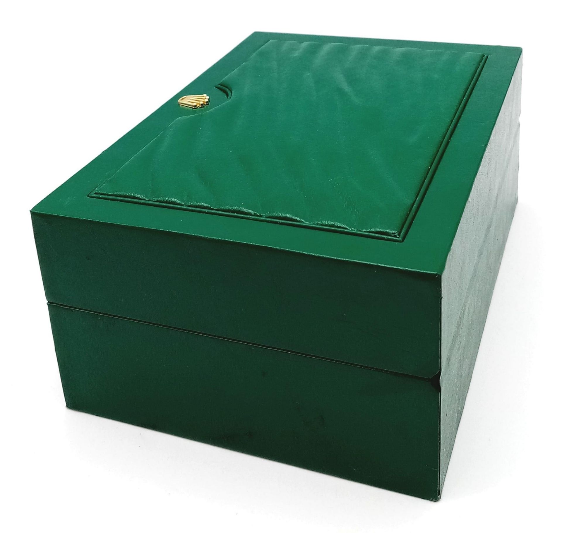 A Rolex Watch Case. Green ruffled exterior. Single watch space interior. 18cm x 13cm - Image 8 of 13