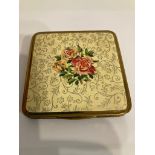 Ladies vintage 1950’s SCHALL ENAMEL CIGARETTE CASE. Finished in gold tone with floral decoration