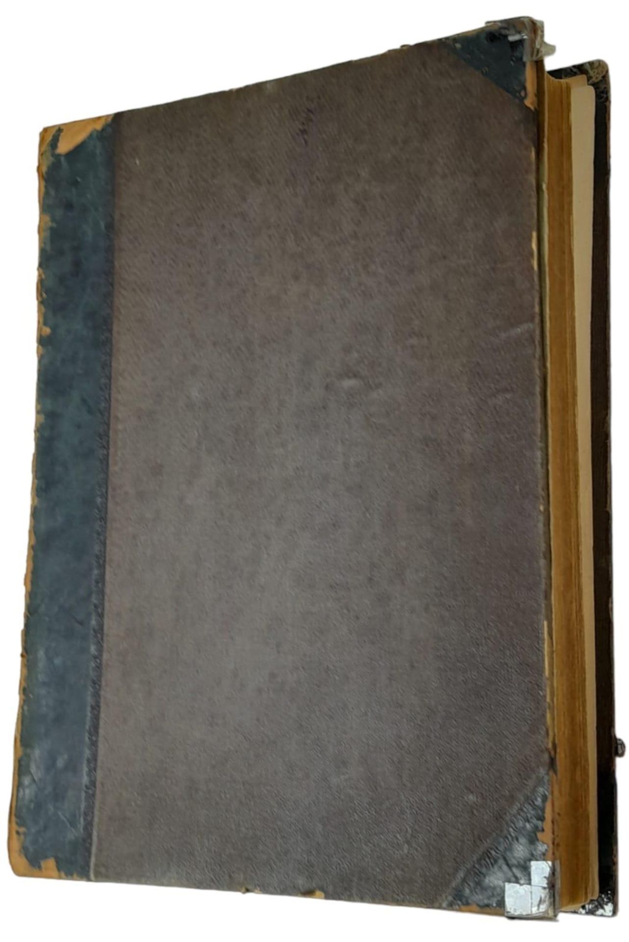 An Antique Pictorial Sunday Book. Cover is loose. 26cm x 36cm - Image 4 of 13