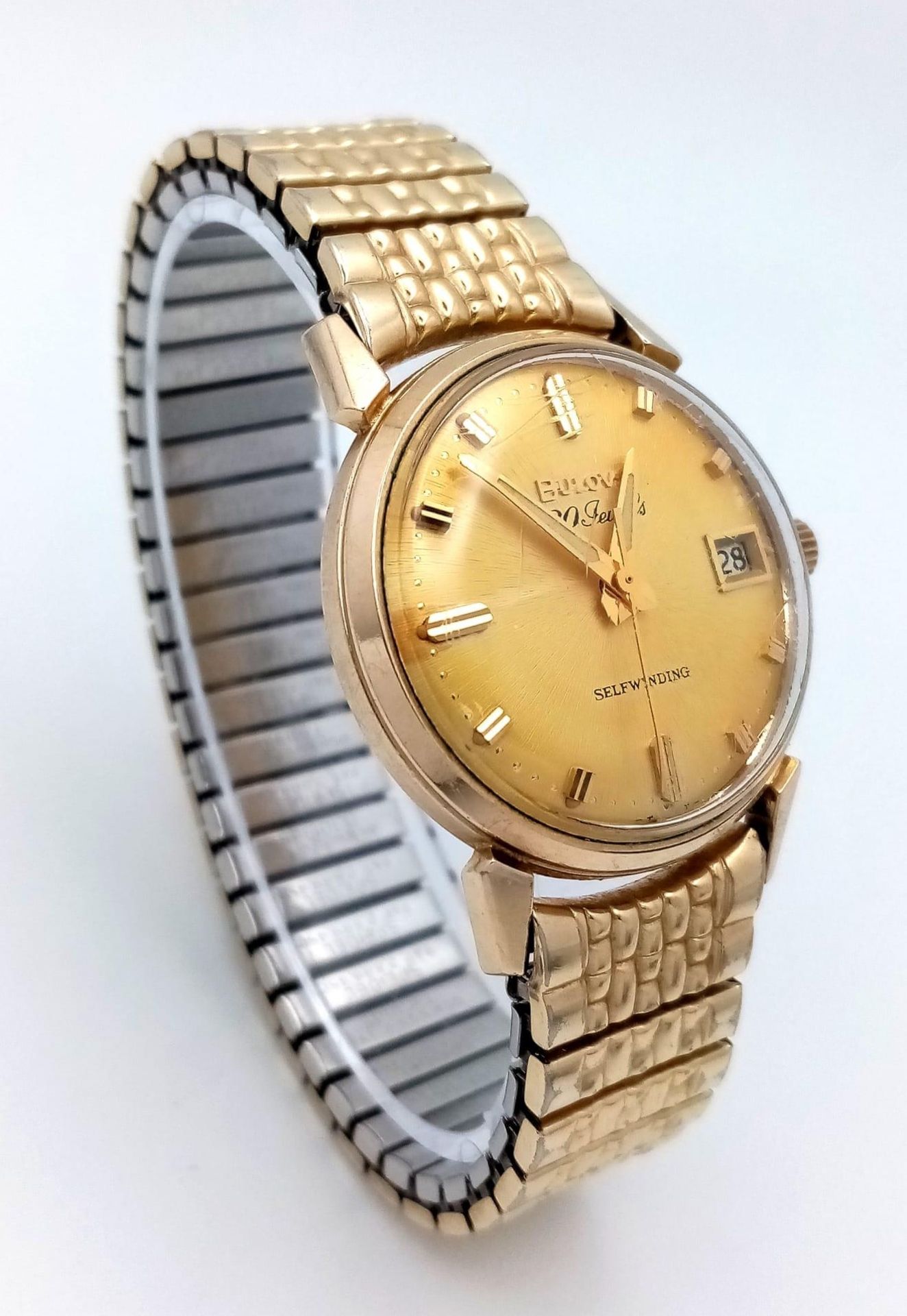 A Vintage 1960s Bulova Self-Winding Gents Watch. Gold plated expandable strap. Gold plated case - - Image 2 of 8