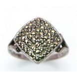 A vintage silver stone set cluster ring. Total weight 2.8G. Size L.