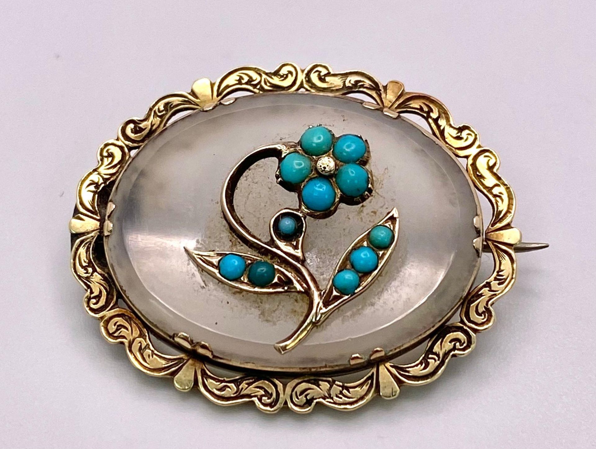 An Antique (Victorian) 15K Gold, Agate and Turquoise Brooch. 3cm. 5.95g total weight.