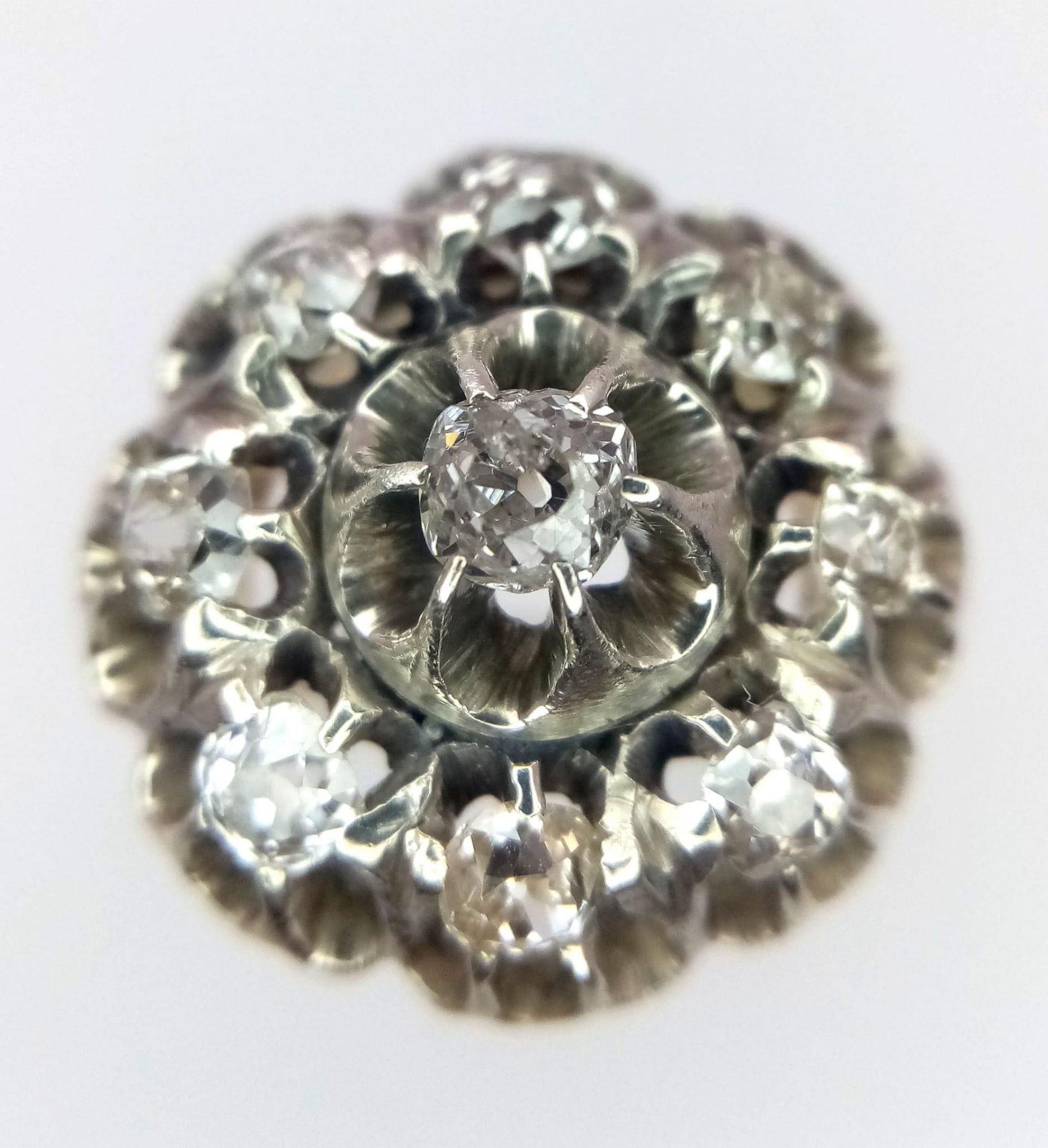 An 18K Yellow and White Gold Diamond Ring. Central brilliant round cut diamond with an eight - Image 5 of 9