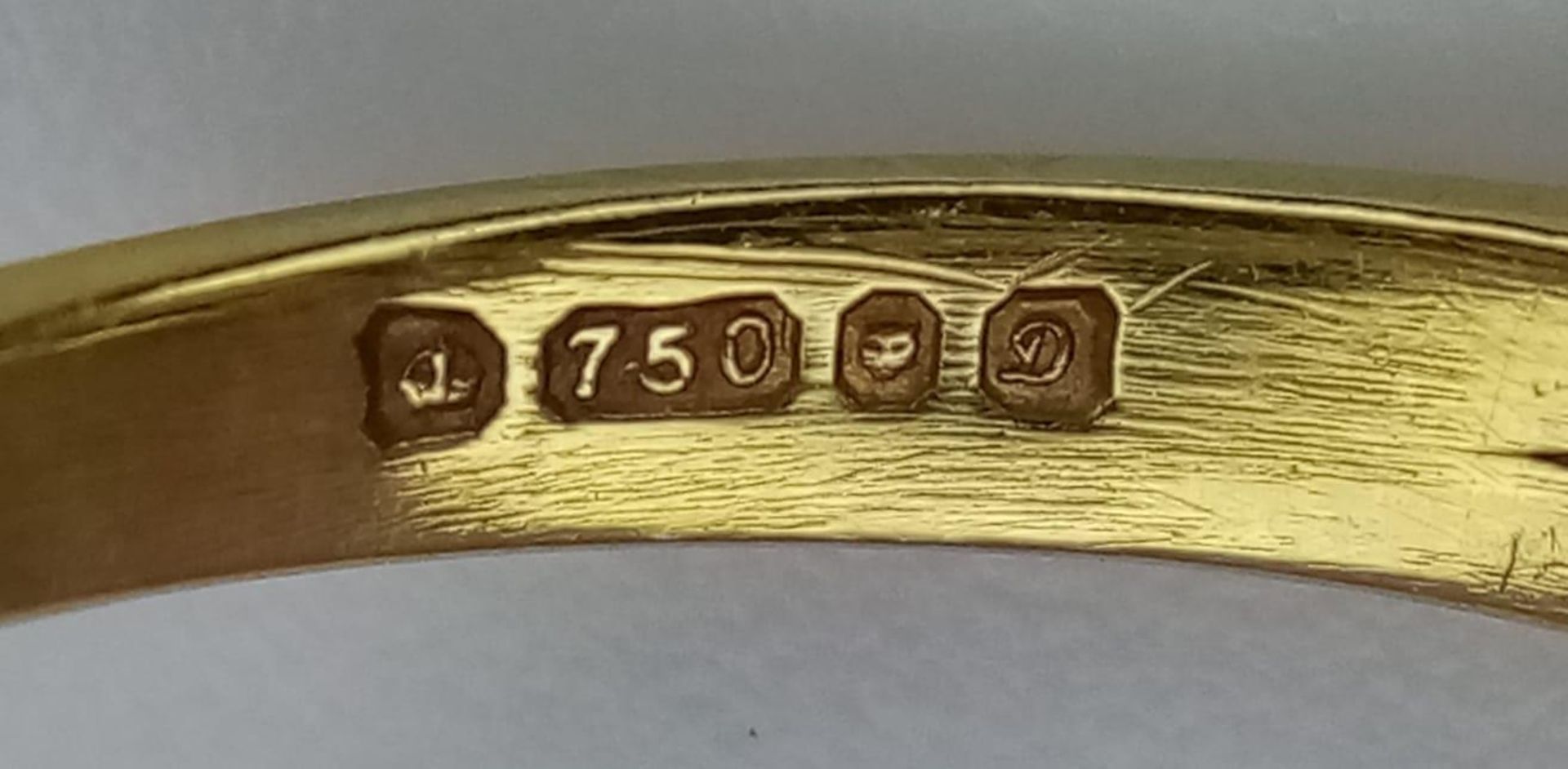 AN 18K YELLOW GOLD DIAMOND CLUSTER RING - 1CT. 3.7G. SIZE H - Bild 4 aus 4
