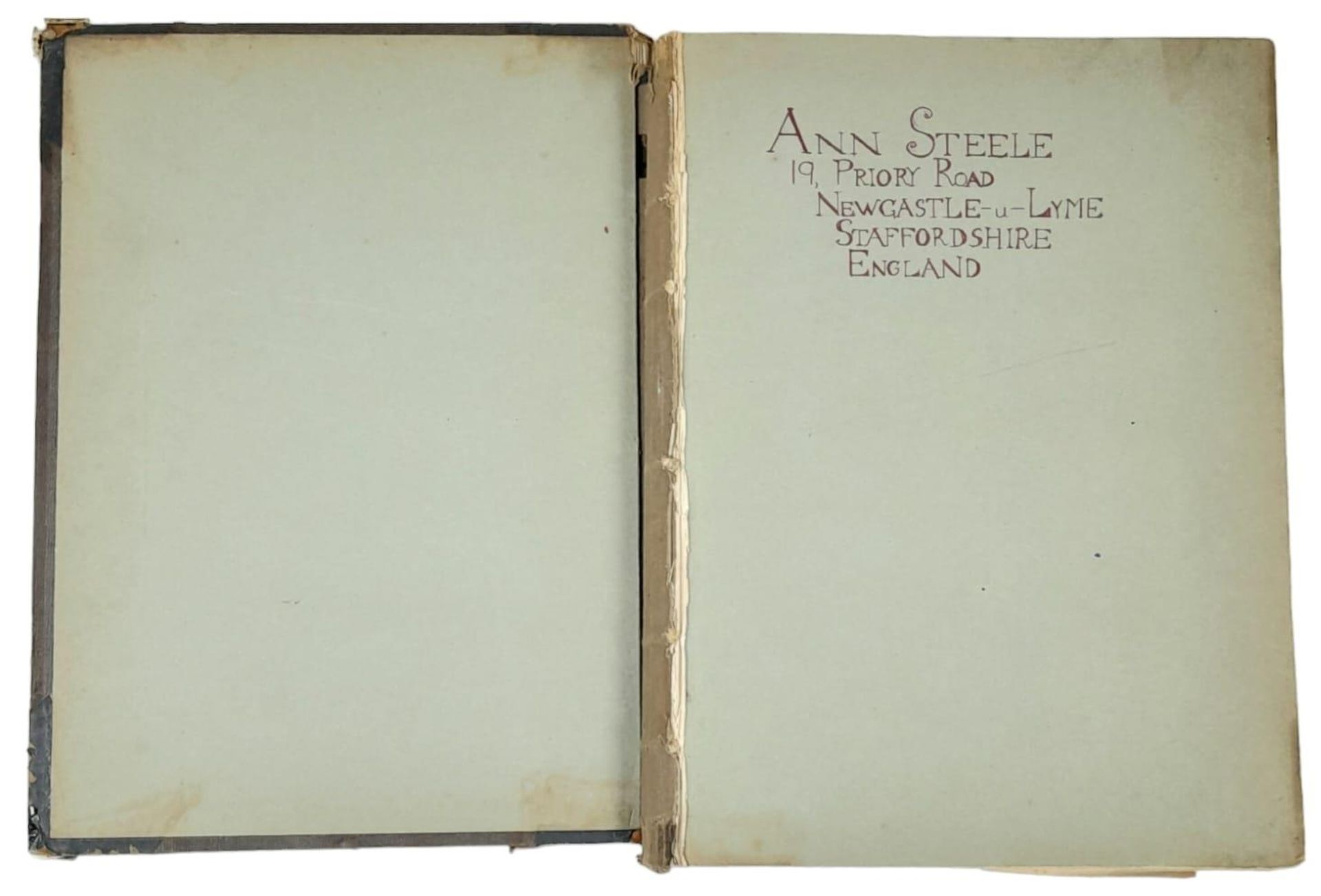 An Antique Pictorial Sunday Book. Cover is loose. 26cm x 36cm - Image 6 of 13