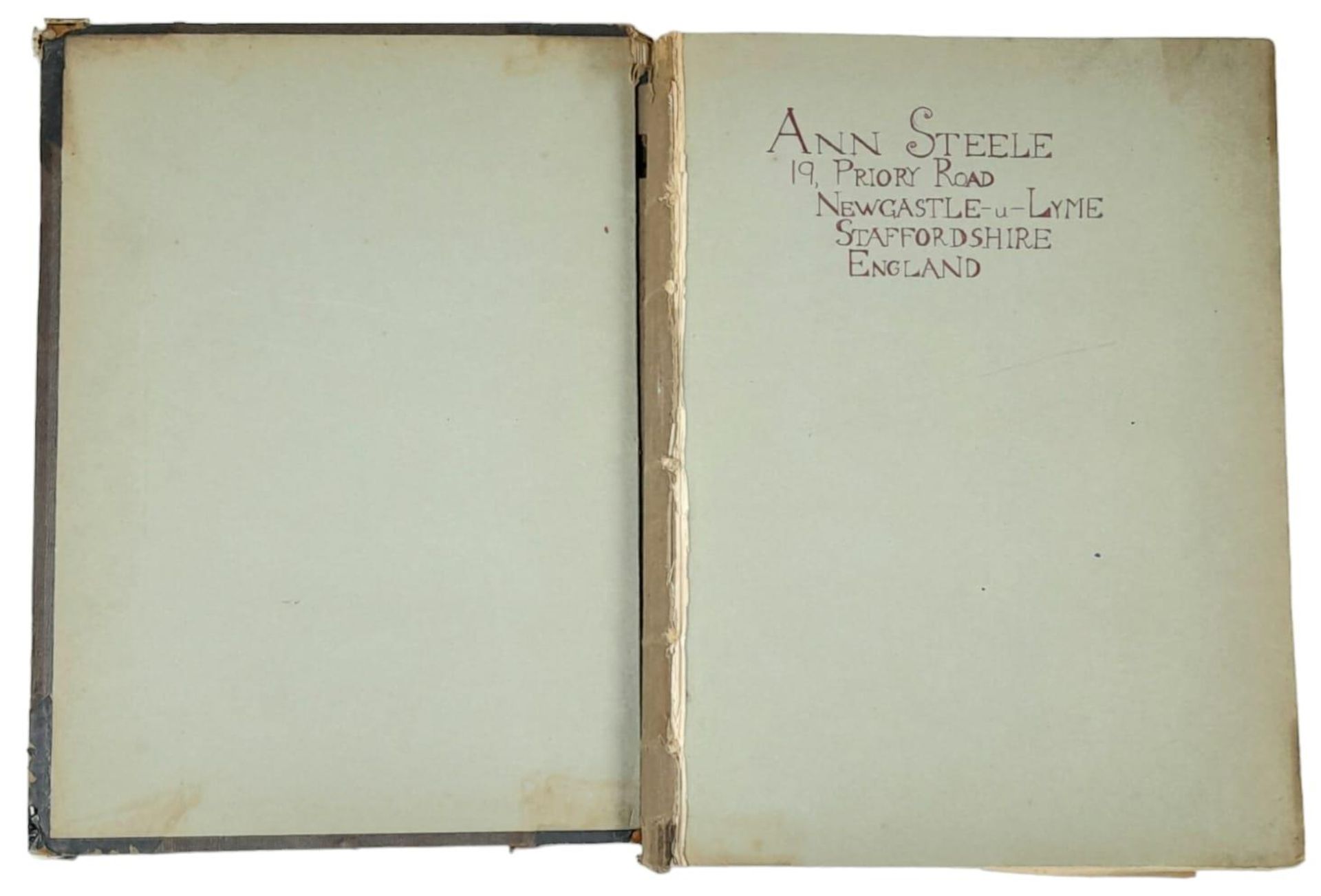 An Antique Pictorial Sunday Book. Cover is loose. 26cm x 36cm - Image 7 of 13