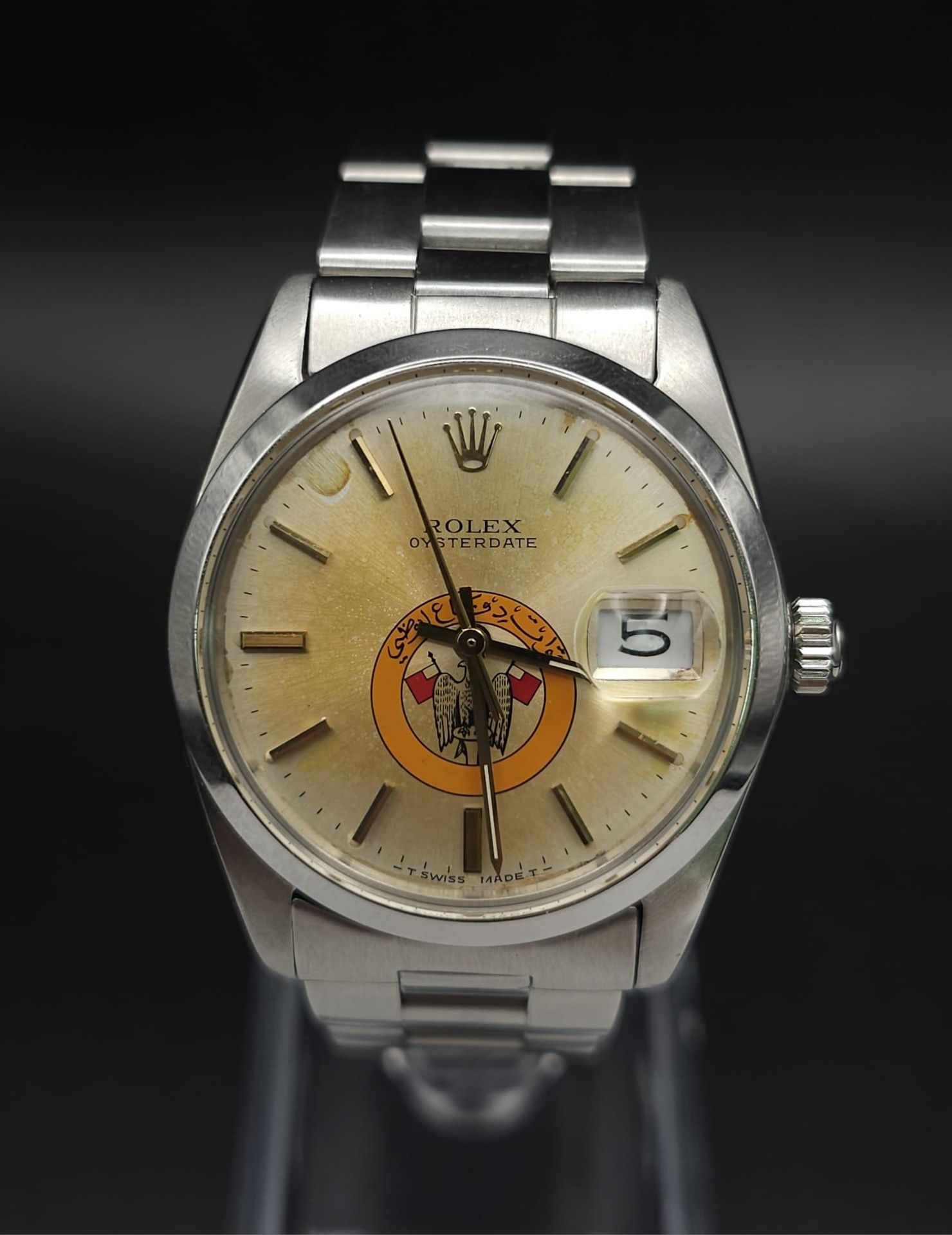A ROLEX OYSTERDATE IN STAINLESS STEEL SPORTING THE EAGLE LOGO OF ABU DHABI .(DIAL NEEDS CLEANING) - Image 3 of 13