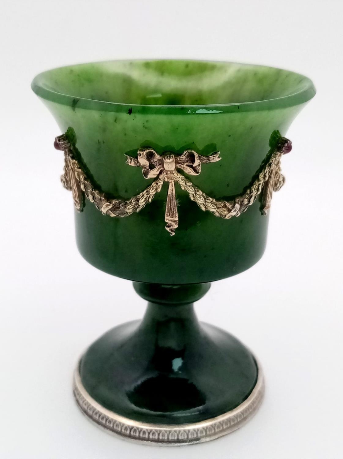 A Nephrite Jade Early 20th Century Cup with Applied Ribbons and Gems Set on Silver Feet with - Image 2 of 8