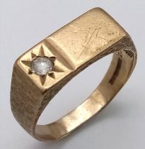 A 9K Yellow Gold CZ Dress Ring. Size P. 2.57g weight.