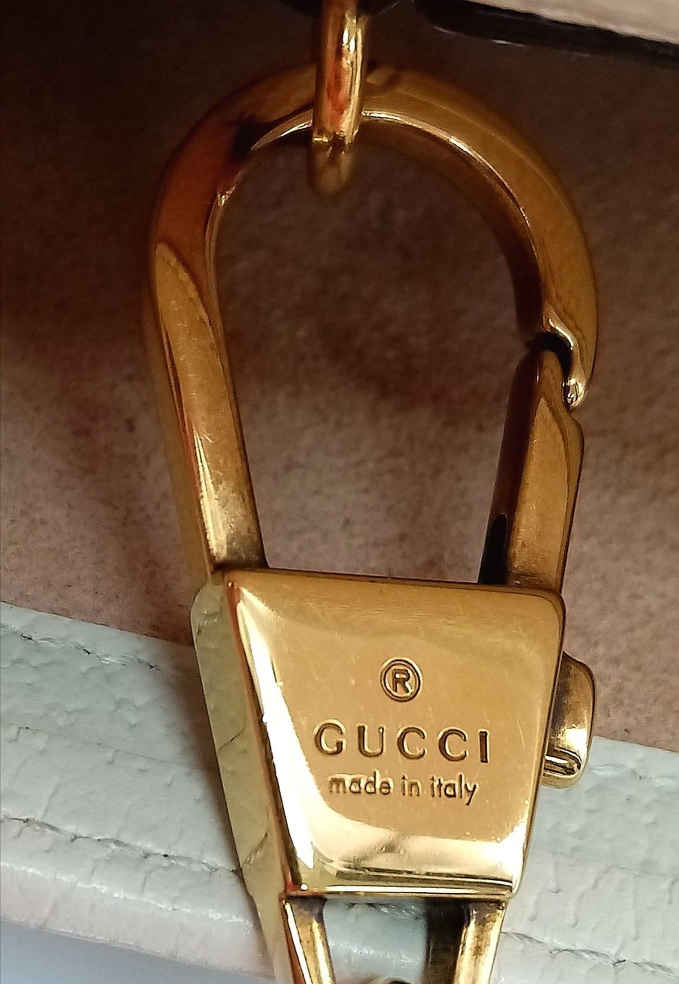 A Gucci Diana Mini Bag. Cream leather exterior with bamboo and gold tone monogram and chain shoulder - Image 7 of 10