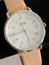 WRISTWATCH HB-C1364-LX103 from HARPER & BROOKS of OSLO NORWAY. Finished in stainless steel with