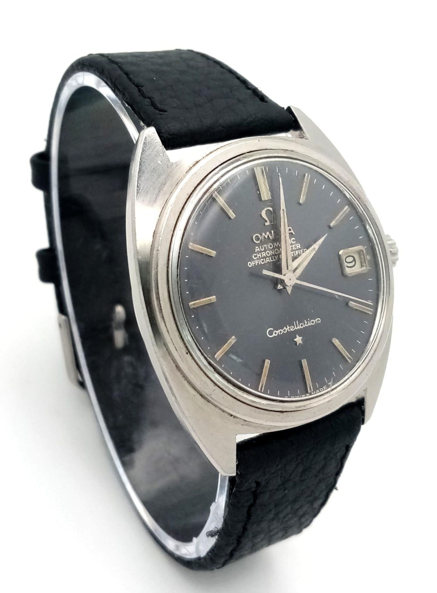 A Vintage Automatic Omega Constellation. Black leather strap. Stainless steel case - 36mm. Grey dial - Image 2 of 7