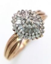 A 9K YELLOW GOLD FANCY DIAMOND CLUSTER RING WITH MIXED CUTS. 0.25CT. 2.8G SIZE P