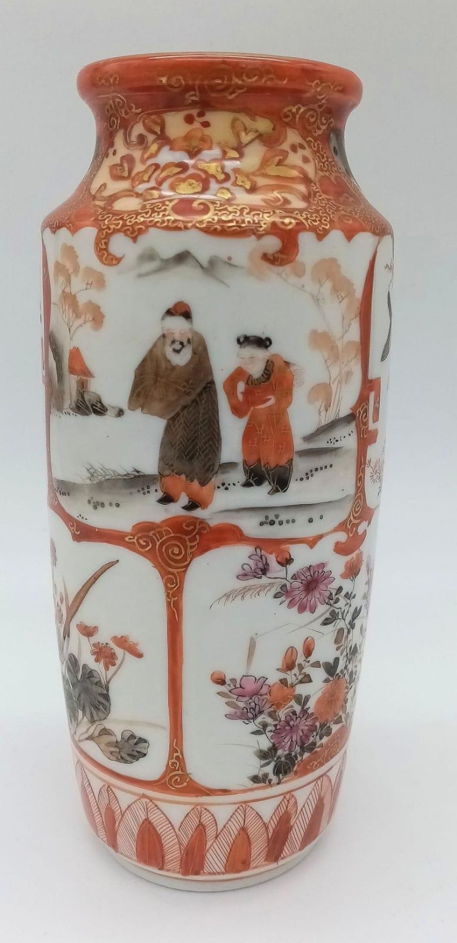 A SMALL SATSUMA VASE WITH ORIENTAL THEMED PATTERNS . 17cms TALL - Image 3 of 6