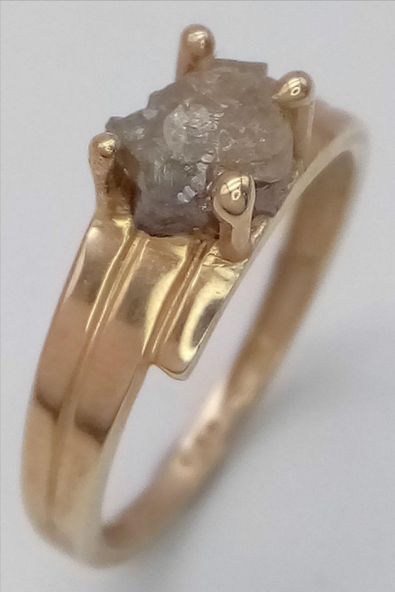 A 9K Gold Vintage Ring with an Extremely Rough 1.5ct Diamond Centre! Size O. 2.25g weight.