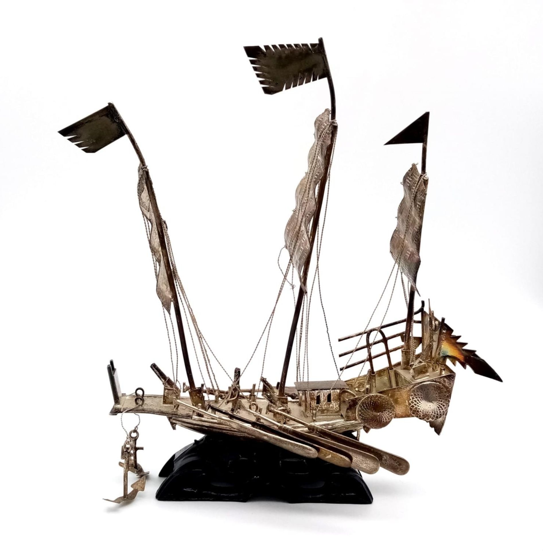 Early Chinese Silver (tested) Warship Model. Excellent detail with rigging, cannons and oars. - Bild 3 aus 5