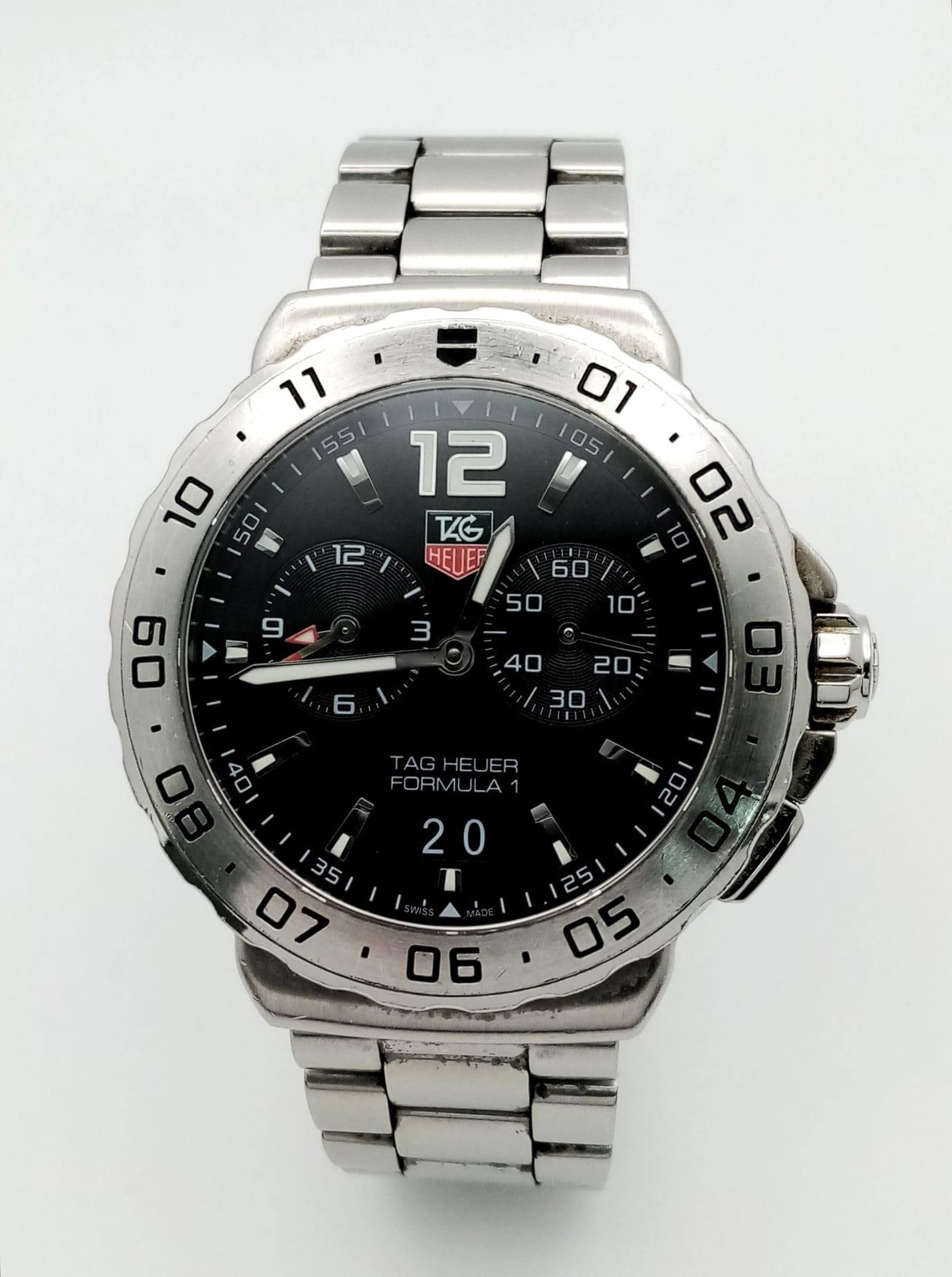 A Tag Heuer Formula 1 Gents Alarm Watch. Stainless steel bracelet and case - 42mm. Black dial with - Image 2 of 8