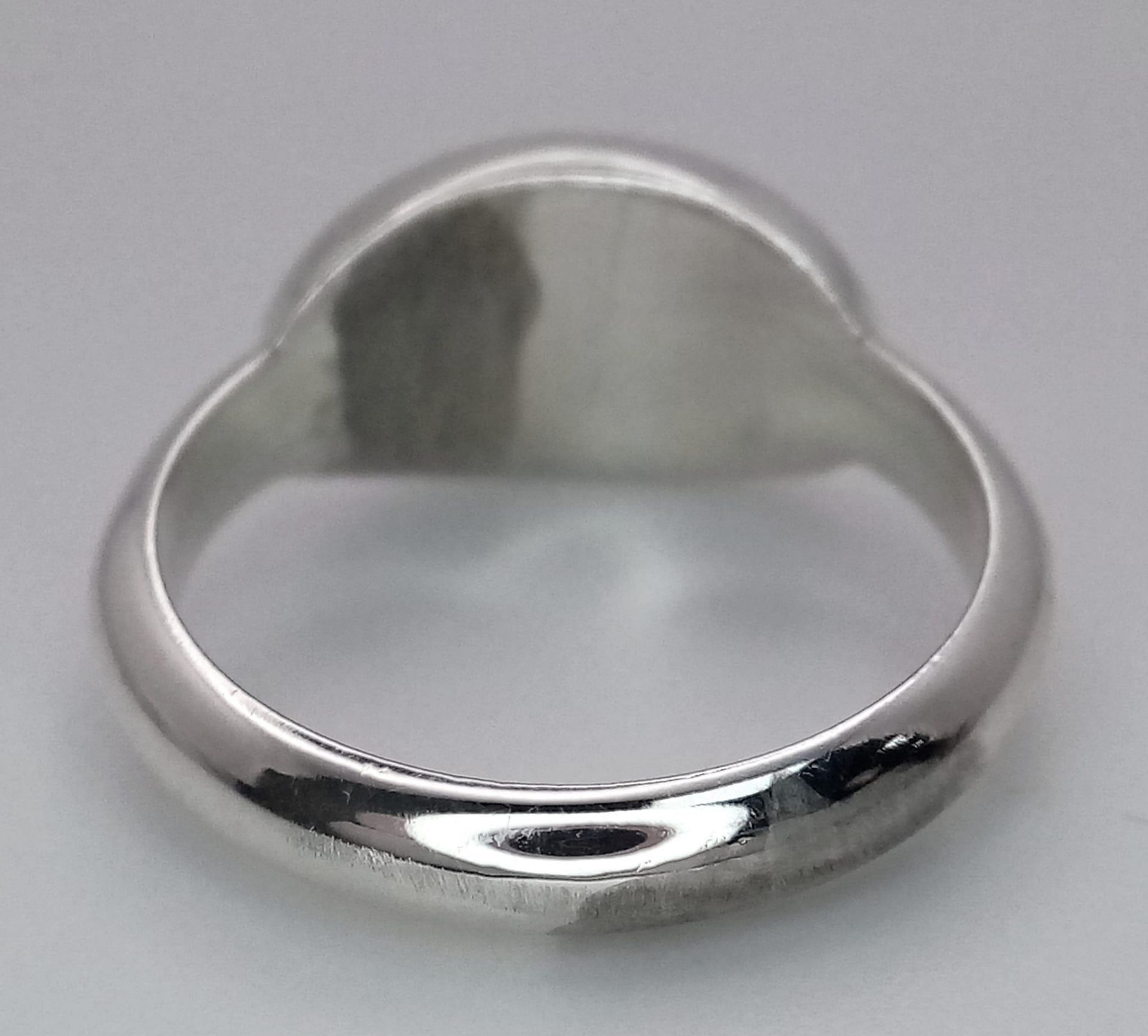 A Please Return to Tiffany & Co. Silver Signet Ring. Comes with a Tiffany pouch. Size O. Ref: 016081 - Image 3 of 4