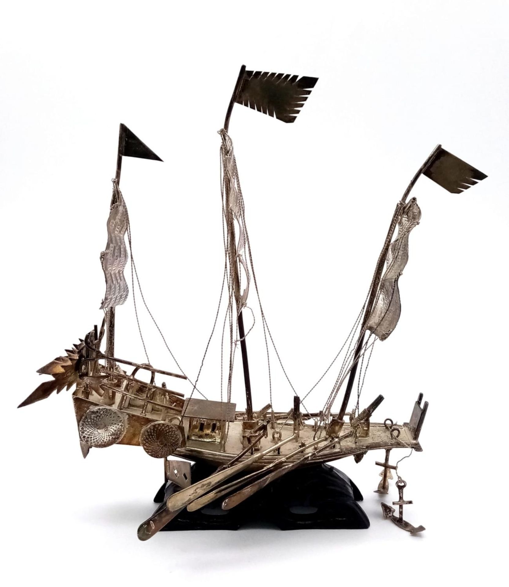 Early Chinese Silver (tested) Warship Model. Excellent detail with rigging, cannons and oars. - Bild 2 aus 5