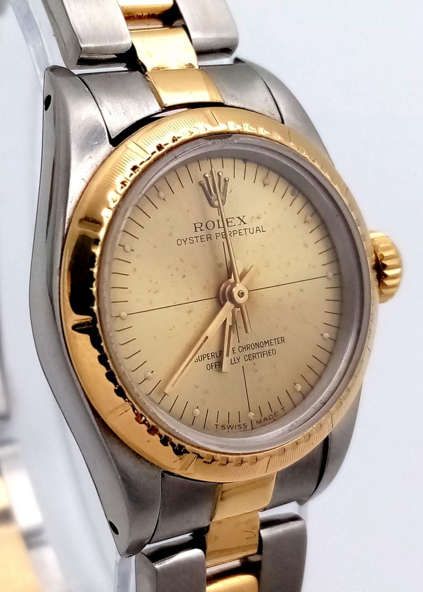 A ROLEX LADIES BI-METAL AUTOMATIC WATCH WITH GOLDTONE DIAL , LATEST STYLE STRAP AND ORIGINAL ROLEX - Image 2 of 8