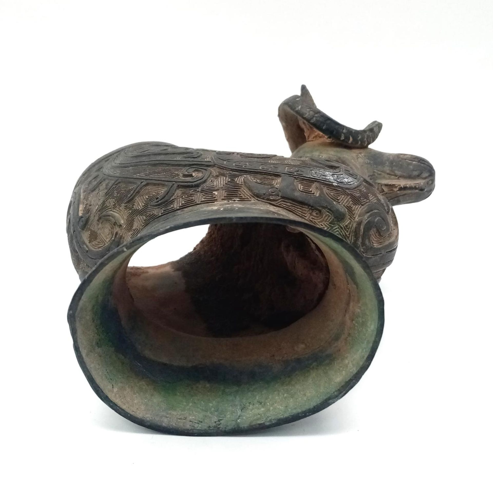 An Antique Chinese Bronze Ram's Head Lidded Drinking Vessel. Nice patina with ornate decorative work - Image 6 of 7
