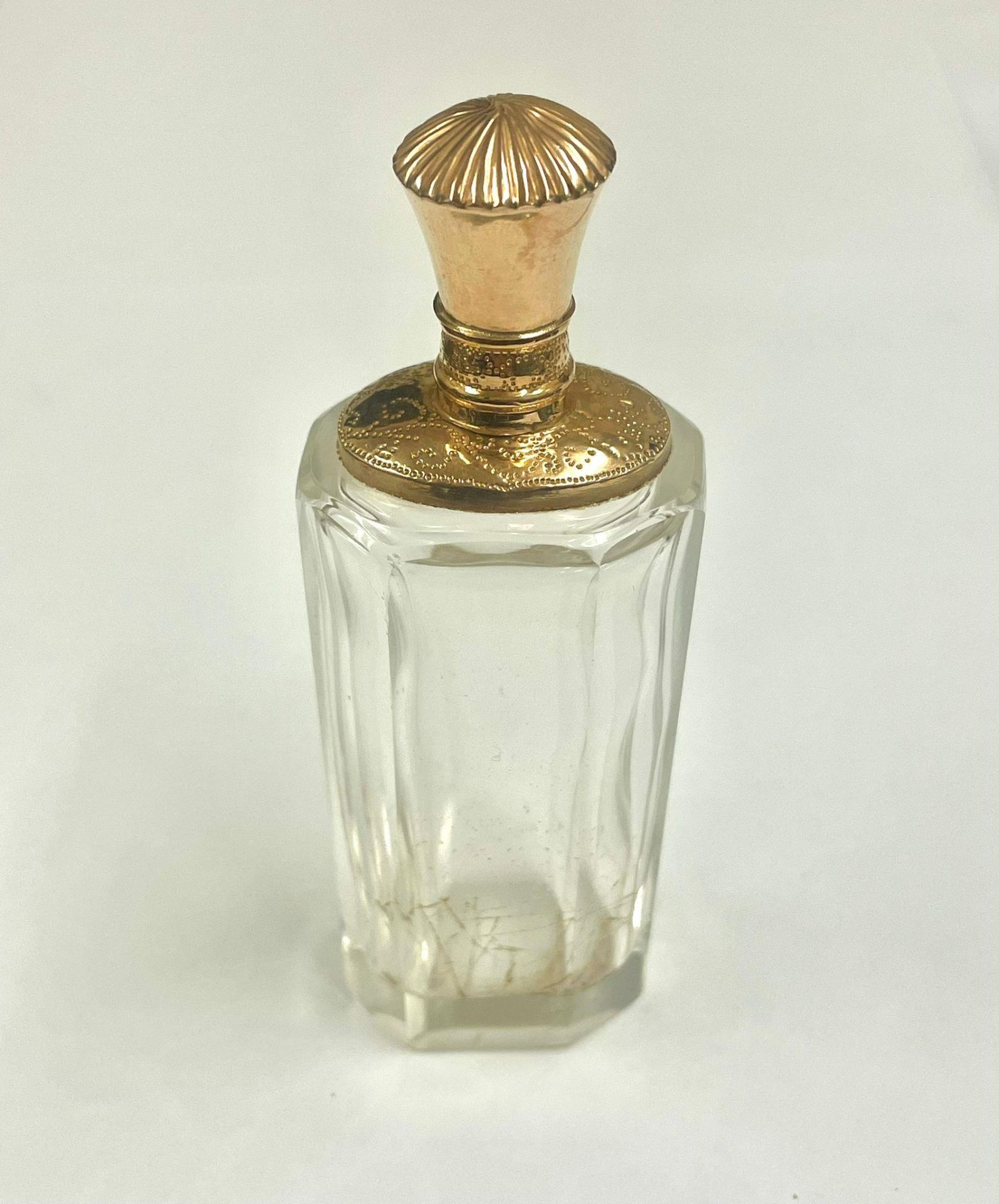 14ct gold lid scent bottle - Image 2 of 2