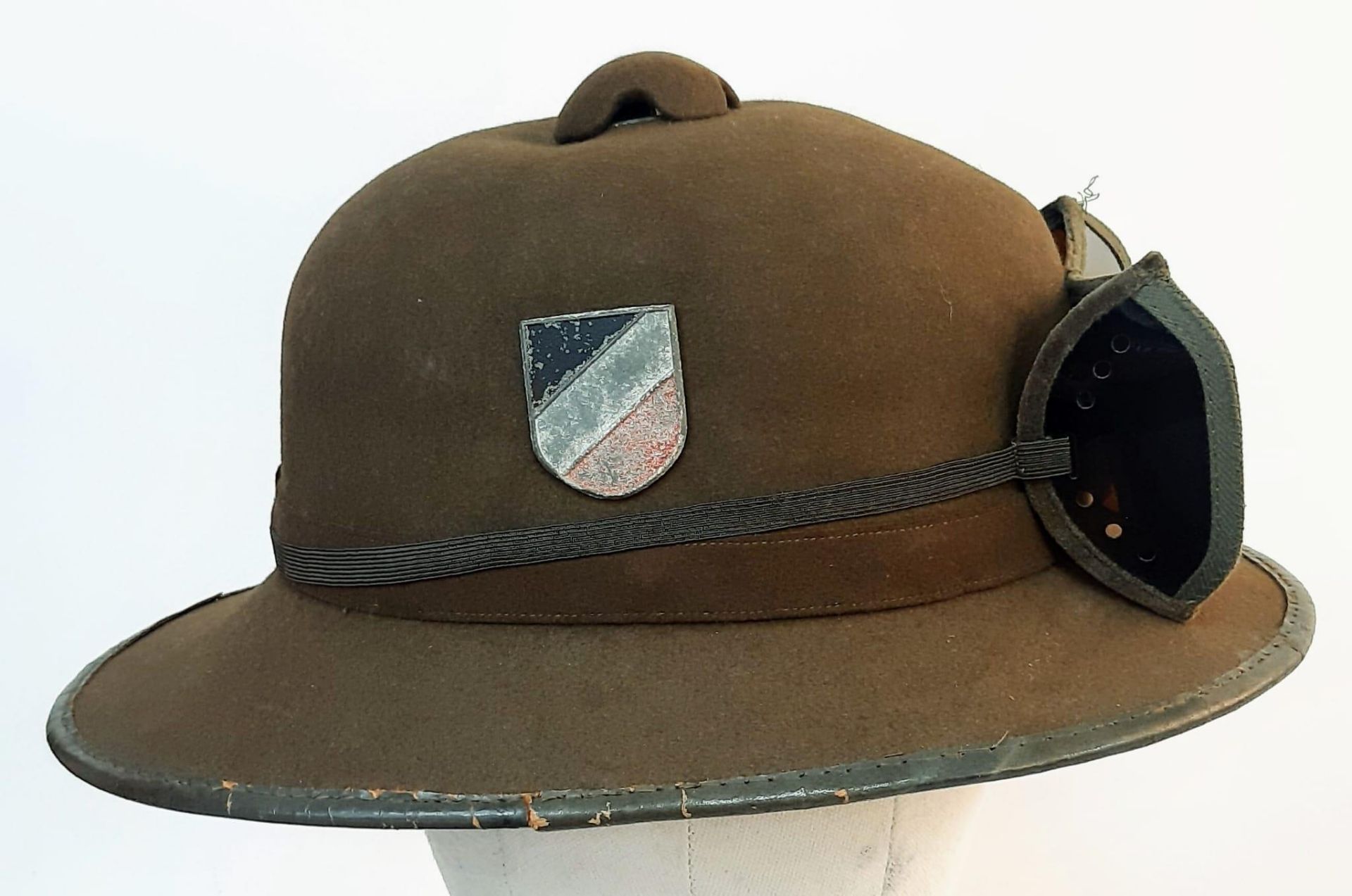 WW2 Second Pattern 1942 Issue Africa Corps Tropical Pith Helmet & Sand Goggles. Nice clean - Bild 4 aus 6