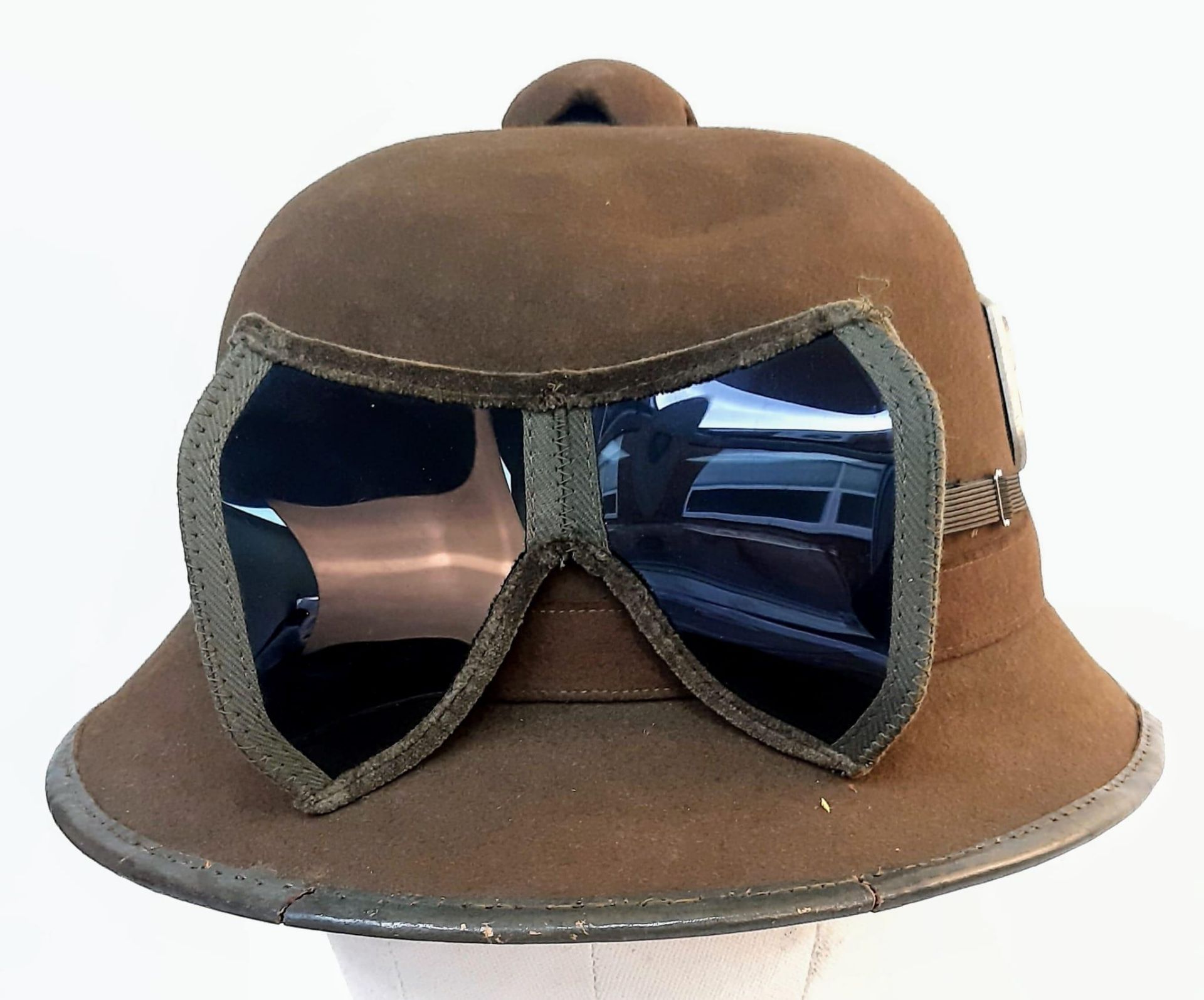 WW2 Second Pattern 1942 Issue Africa Corps Tropical Pith Helmet & Sand Goggles. Nice clean