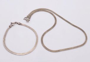 2X vintage 925 silver snake link bracelet and necklace. Total weight 11.3G. Total length 17cm and