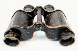 An original, pair of WW1, British Forces, Binoculars made in 1918 by A. KERSHAW in Leeds. In