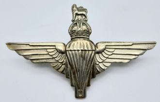 Genuine WW2 Era British Parachute Regiment Cap Badge. Non voided with lugs.
