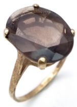 A Vintage 9K Yellow Gold Smoky Quartz Ring. Size O. 3.1g weight.