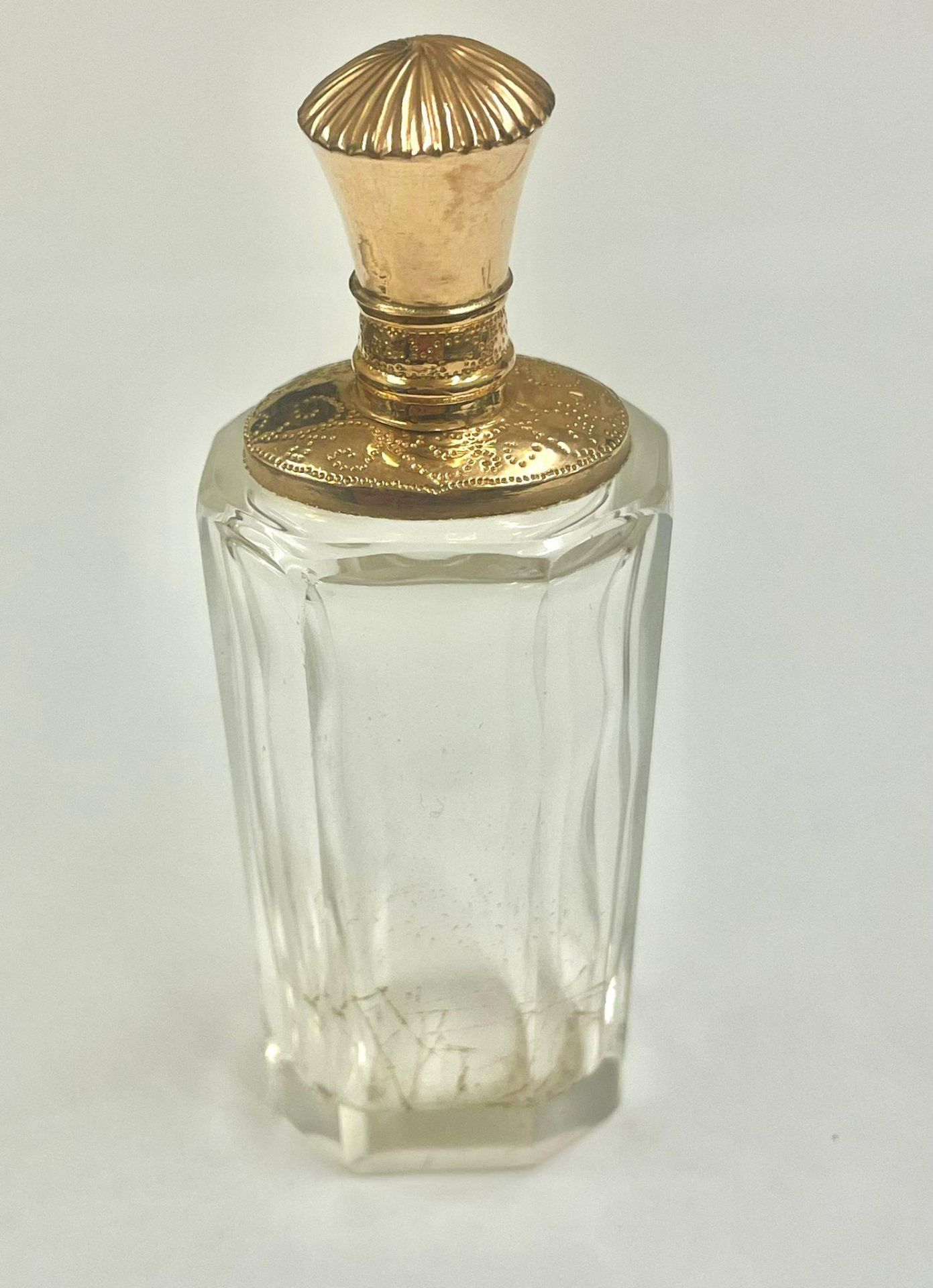 14ct gold lid scent bottle