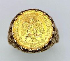 A DOS PESOS 22K GOLD COIN MOUNTED IN A 9K GOLD RING, APPROX 4.4gms IN TOTAL . size K