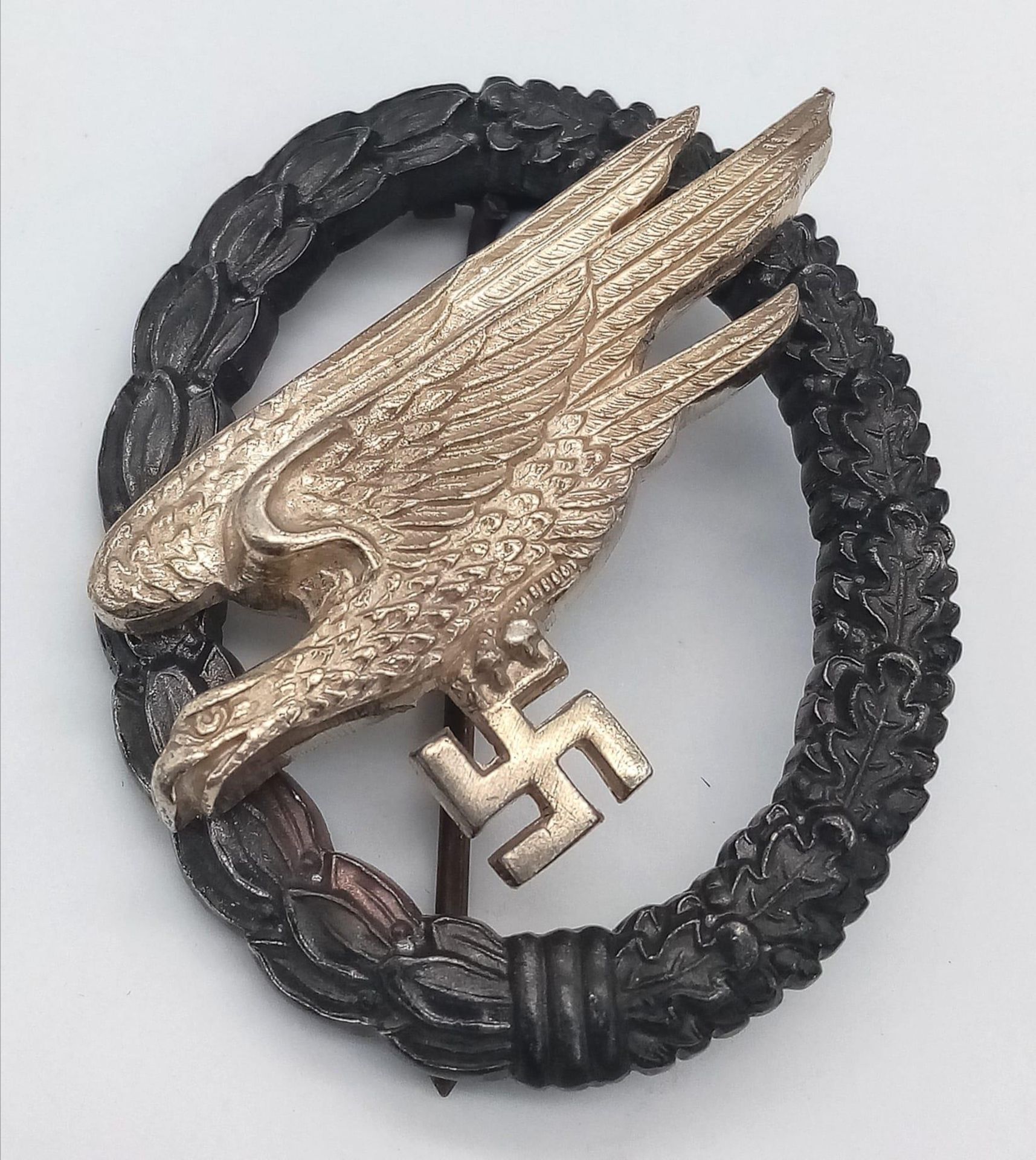 WW2 German Luftwaffe Fallschirmjäger (Paratrooper) Badge. Maker: G.H Osang, Dresden.