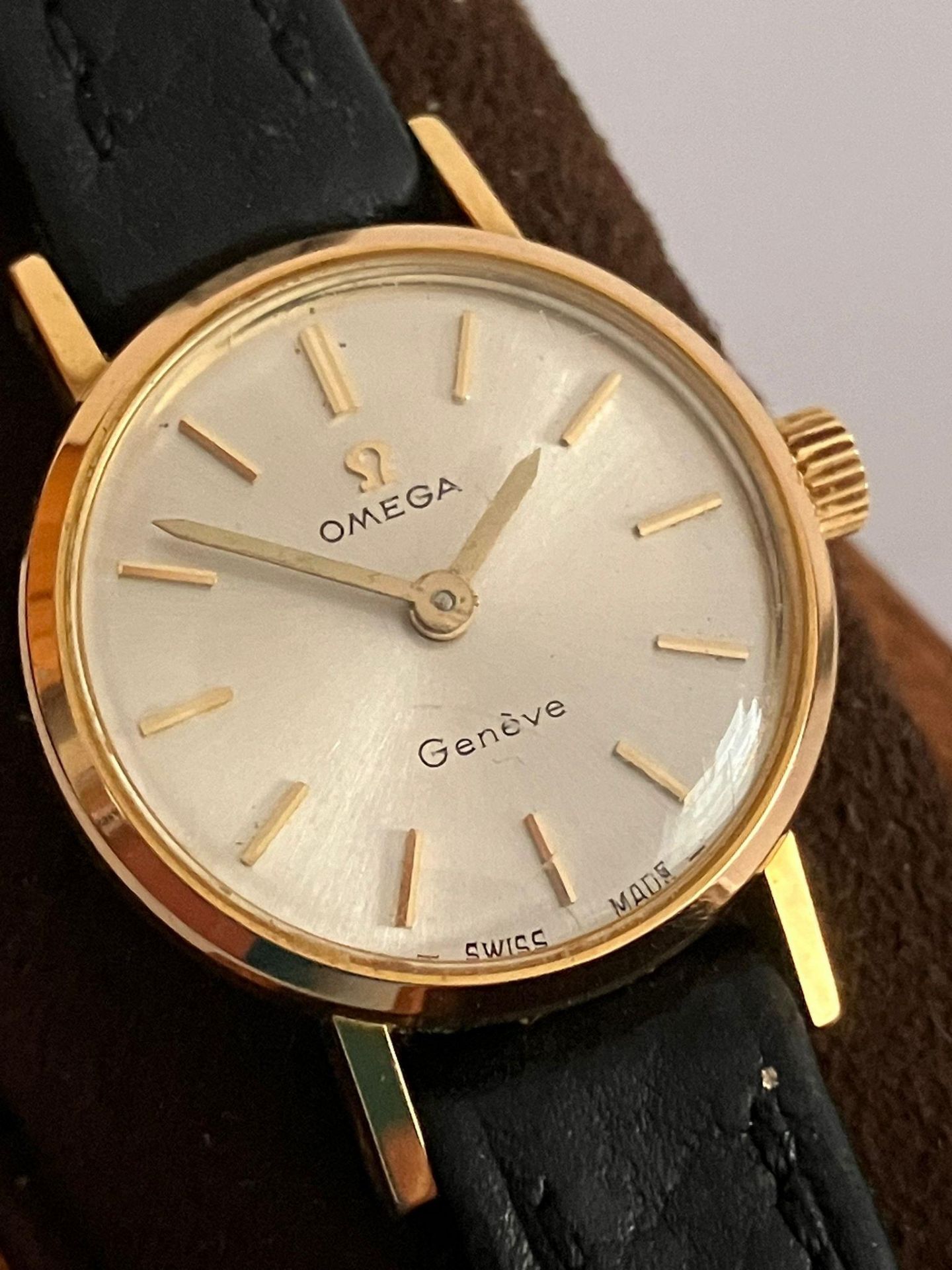 Ladies Vintage OMEGA GENEVE WRISTWATCH. Gold Plated (20 microns). Complete with original case in - Image 4 of 4