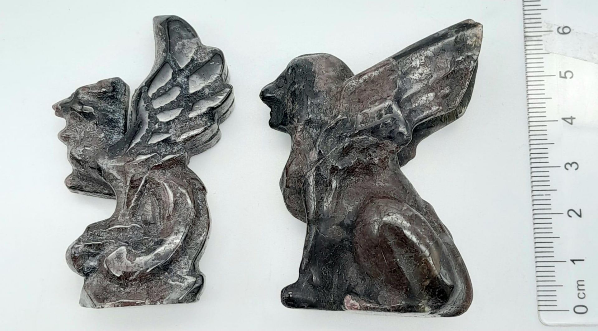 A pairing a two carved Natural Stone Figurines. Ancient looking designs, both measure 6cm in height. - Bild 6 aus 6