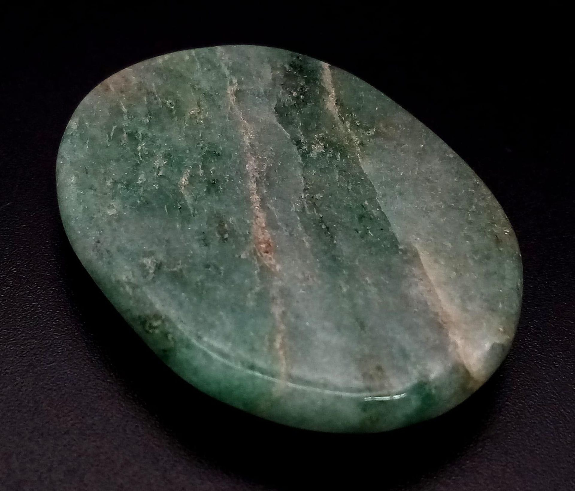 A 79.10ct Natural Quartz Stone, in Oval Cabochon shape. Comes with the GLI certificate. - Bild 3 aus 4