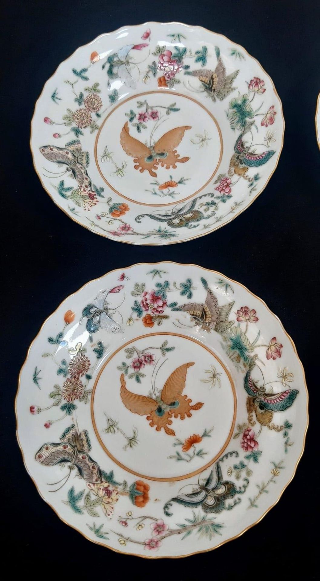 A set of 4 Daoguang (1820-1850) Era Dishes. Beautifully decorated with a iridescent floral & - Image 5 of 23