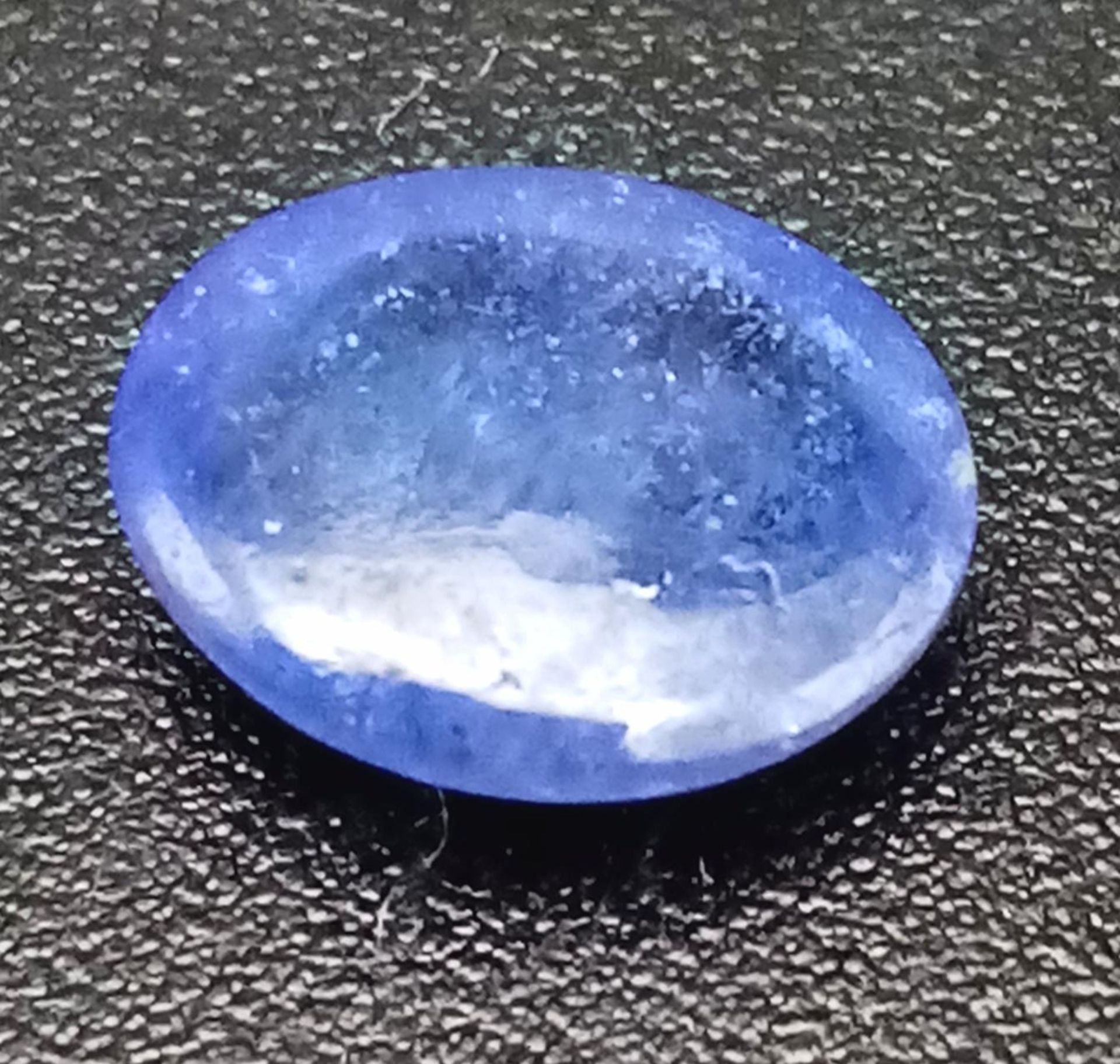 A 1.40ct Tanzanite Cabochon. GLI Certified. - Image 2 of 4