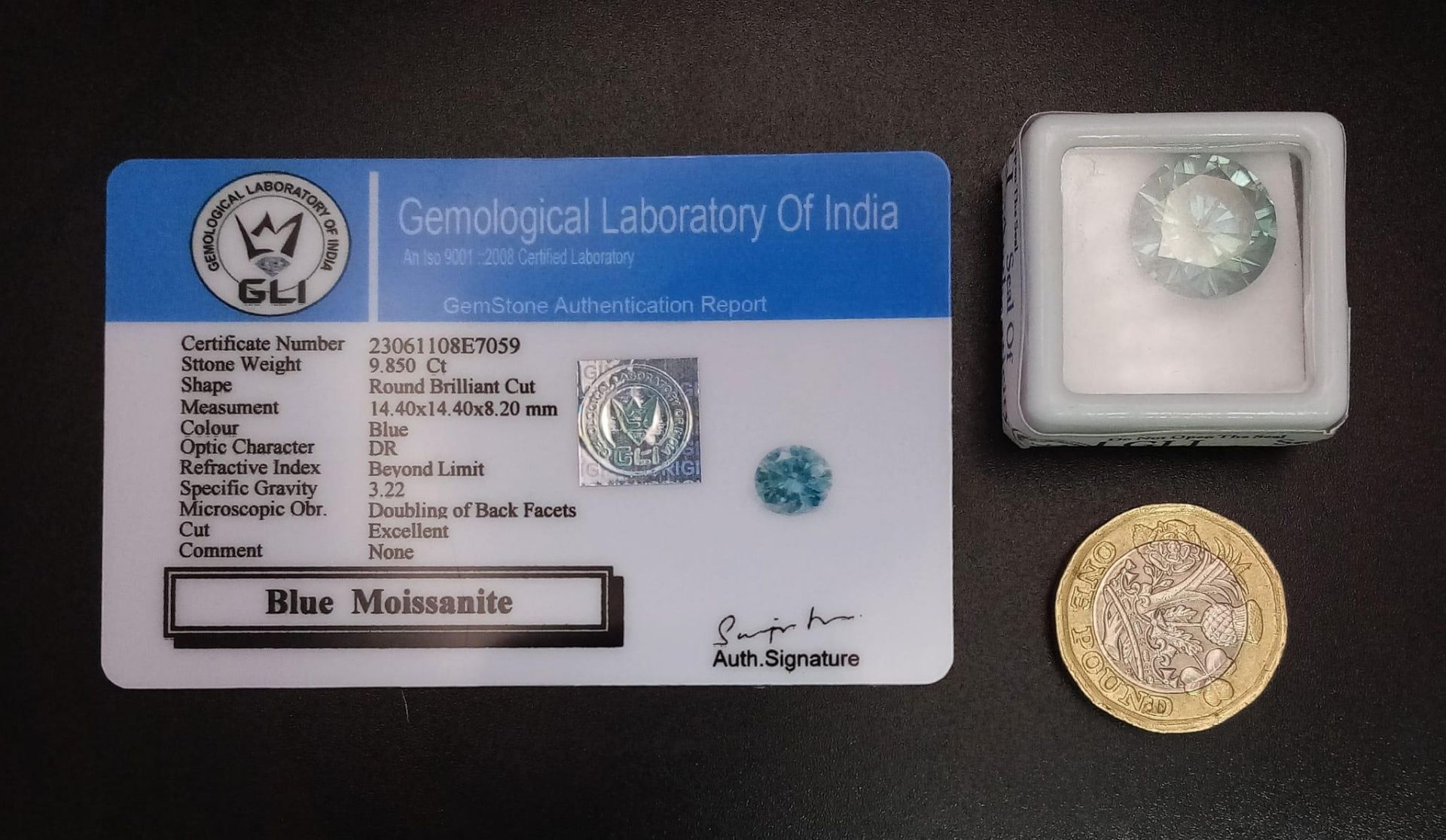 A 9.9ct Round Brilliant Cut Blue Moissanite Gemstone - Comes with a GLI certificate. - Image 2 of 2
