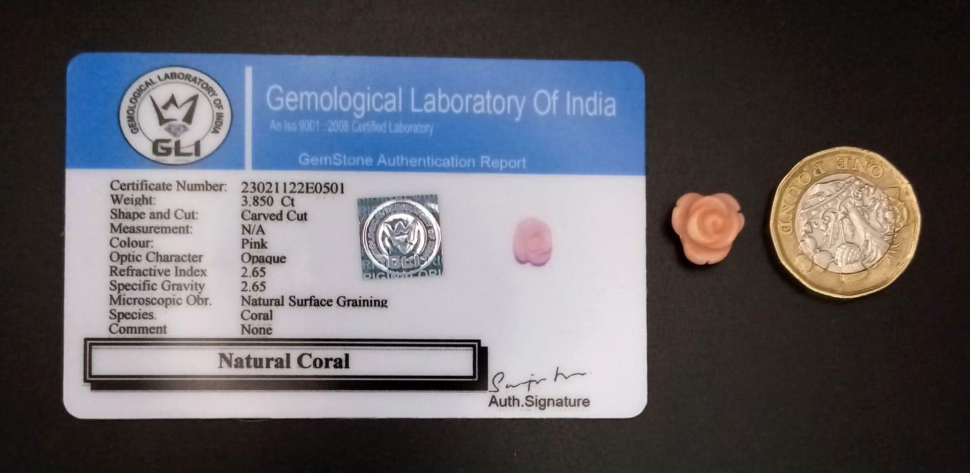 A 3.85ct Natural Italian Pink Coral, Carved cut. Comes with the GLI certificate. - Bild 3 aus 3