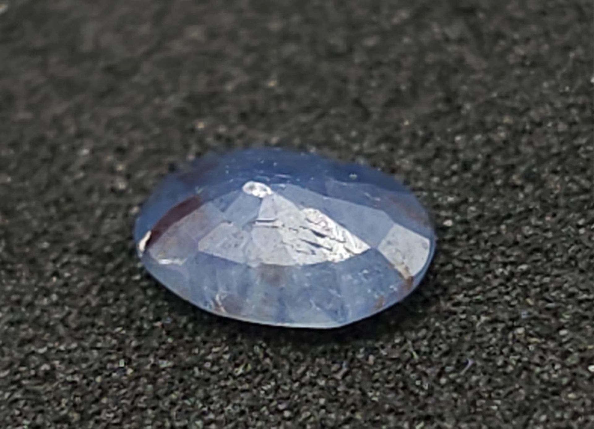 A 0.51ct Natural Blue Sapphire Madagascar Origin. GGI Certified. - Bild 3 aus 5