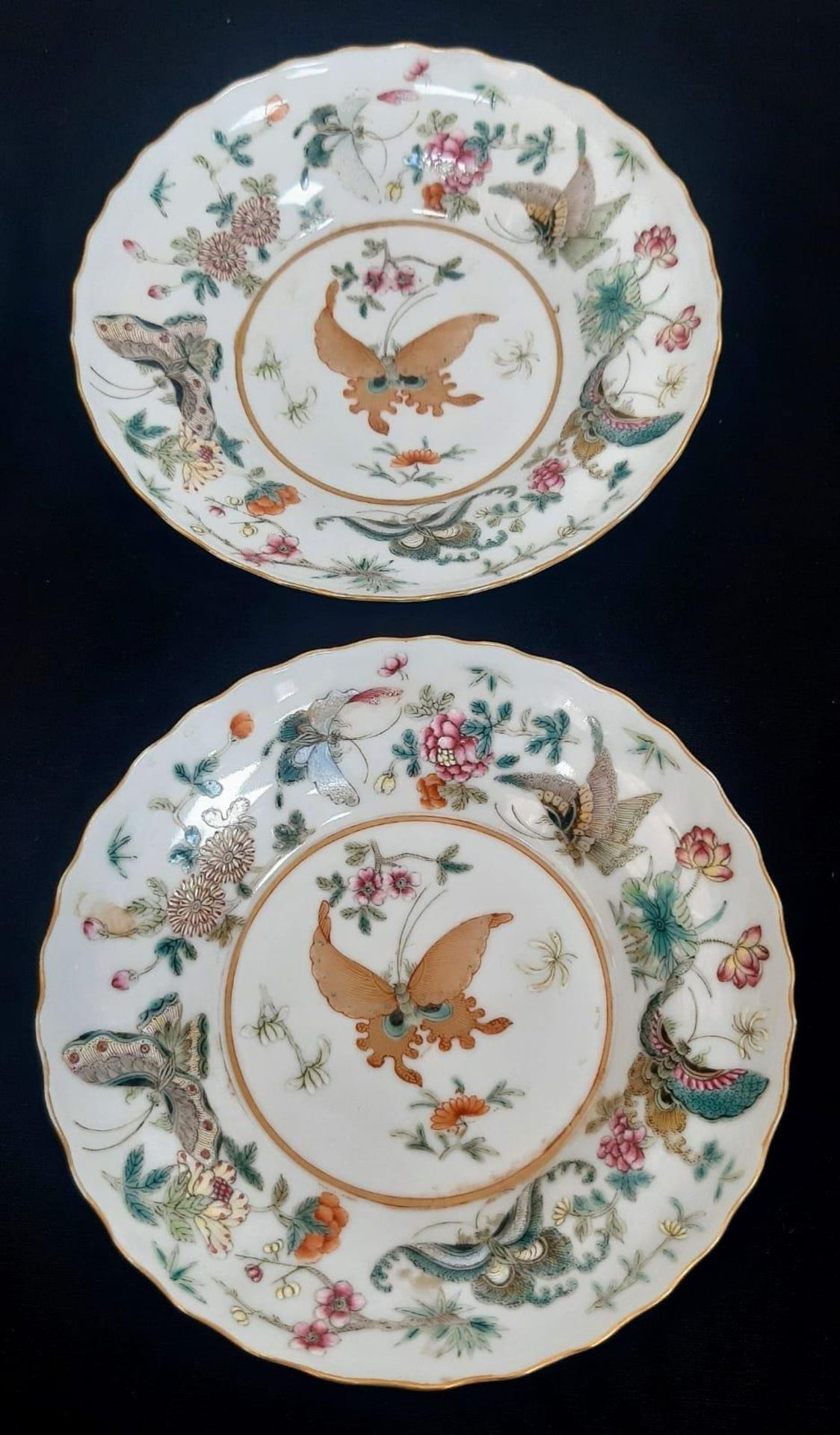 A set of 4 Daoguang (1820-1850) Era Dishes. Beautifully decorated with a iridescent floral & - Image 4 of 23