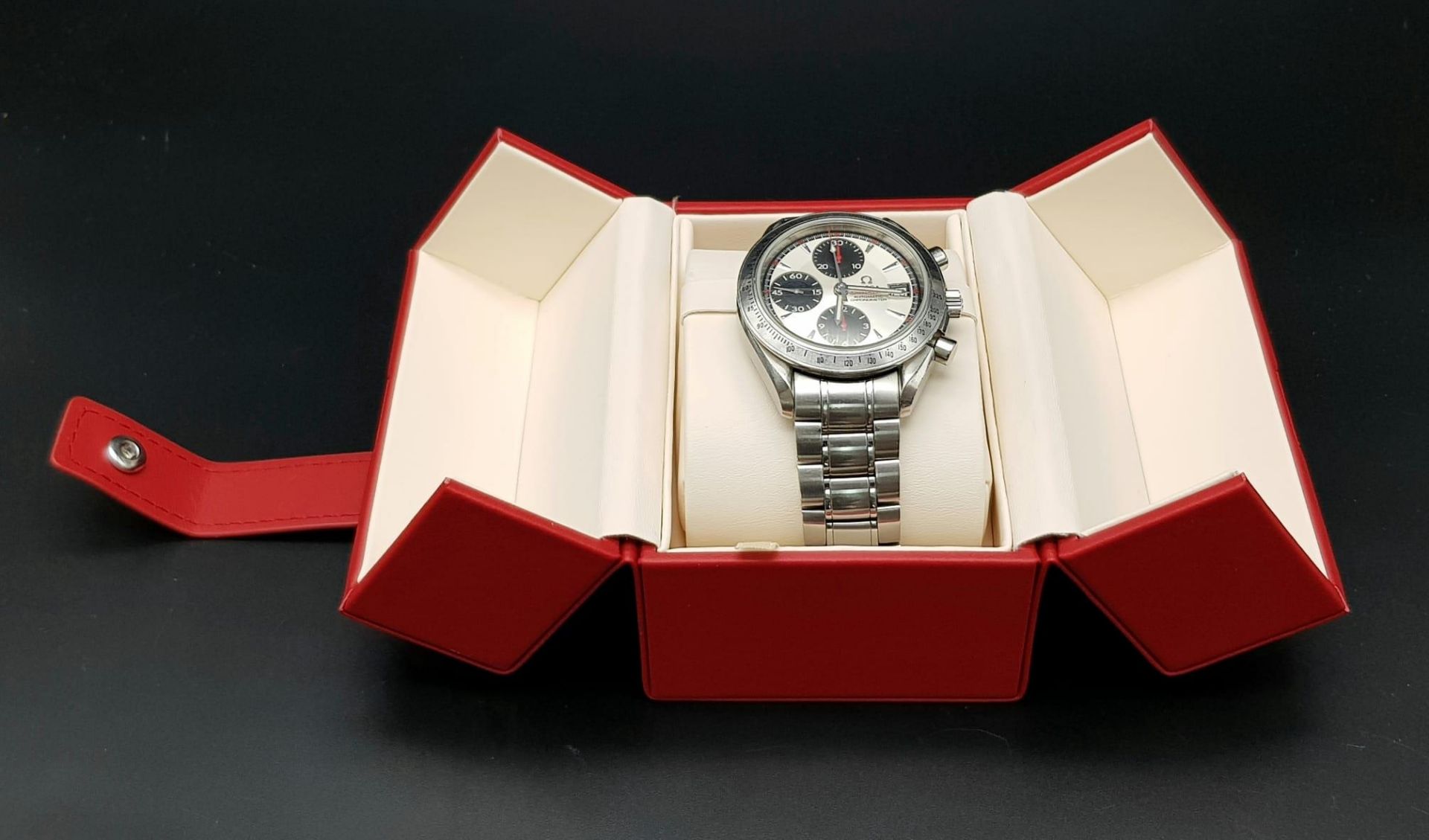 AN OMEGA "SPEEDMASTER"CHRONOMETER AUTOMATIC WITH 3 SUBDIALS AND DATE BOX IN ORIGINAL BOX . 40mm - Image 7 of 8