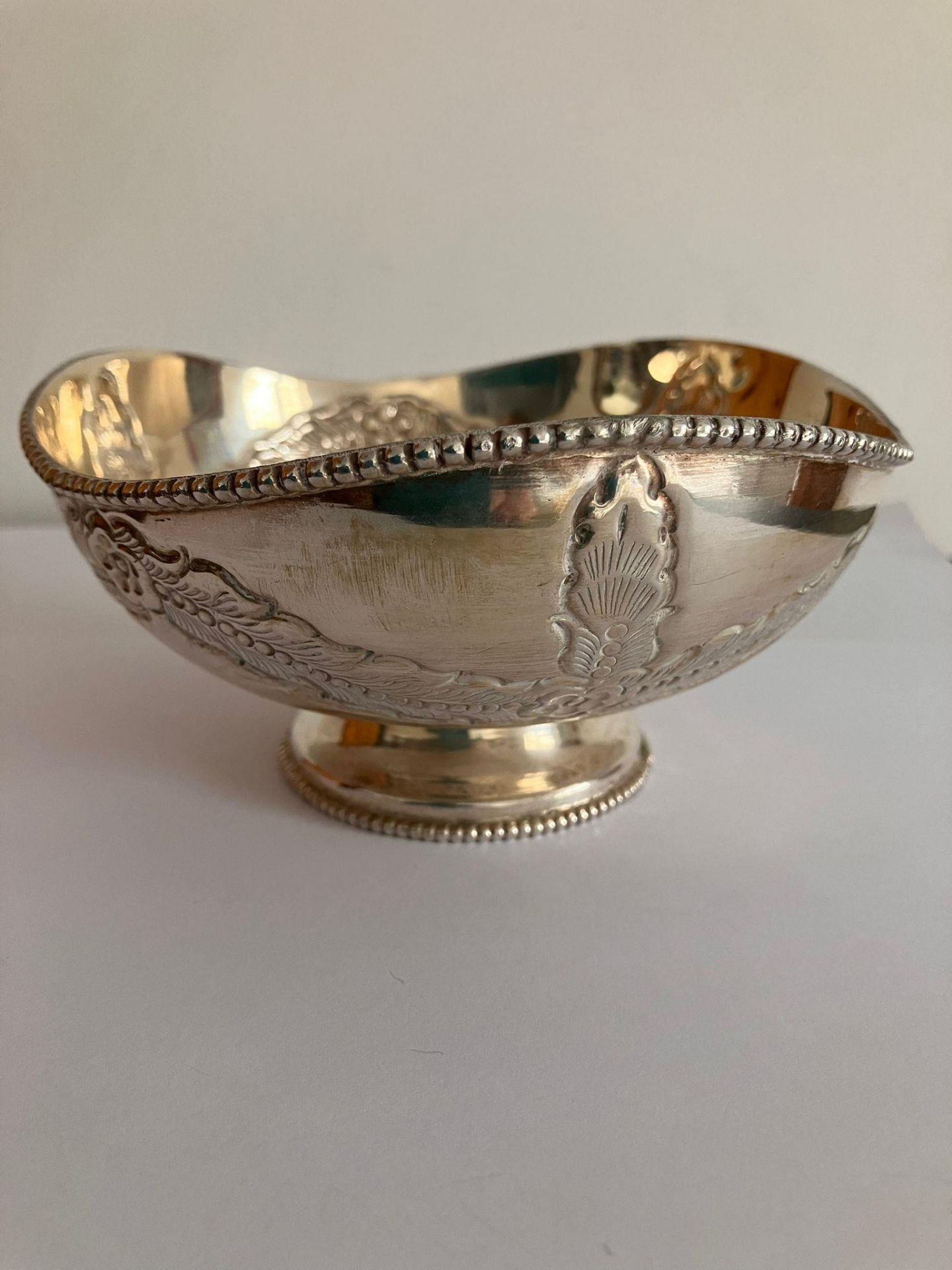 Middle Eastern SILVER BONBON DISH. Beautifully decorated. 138 grams.