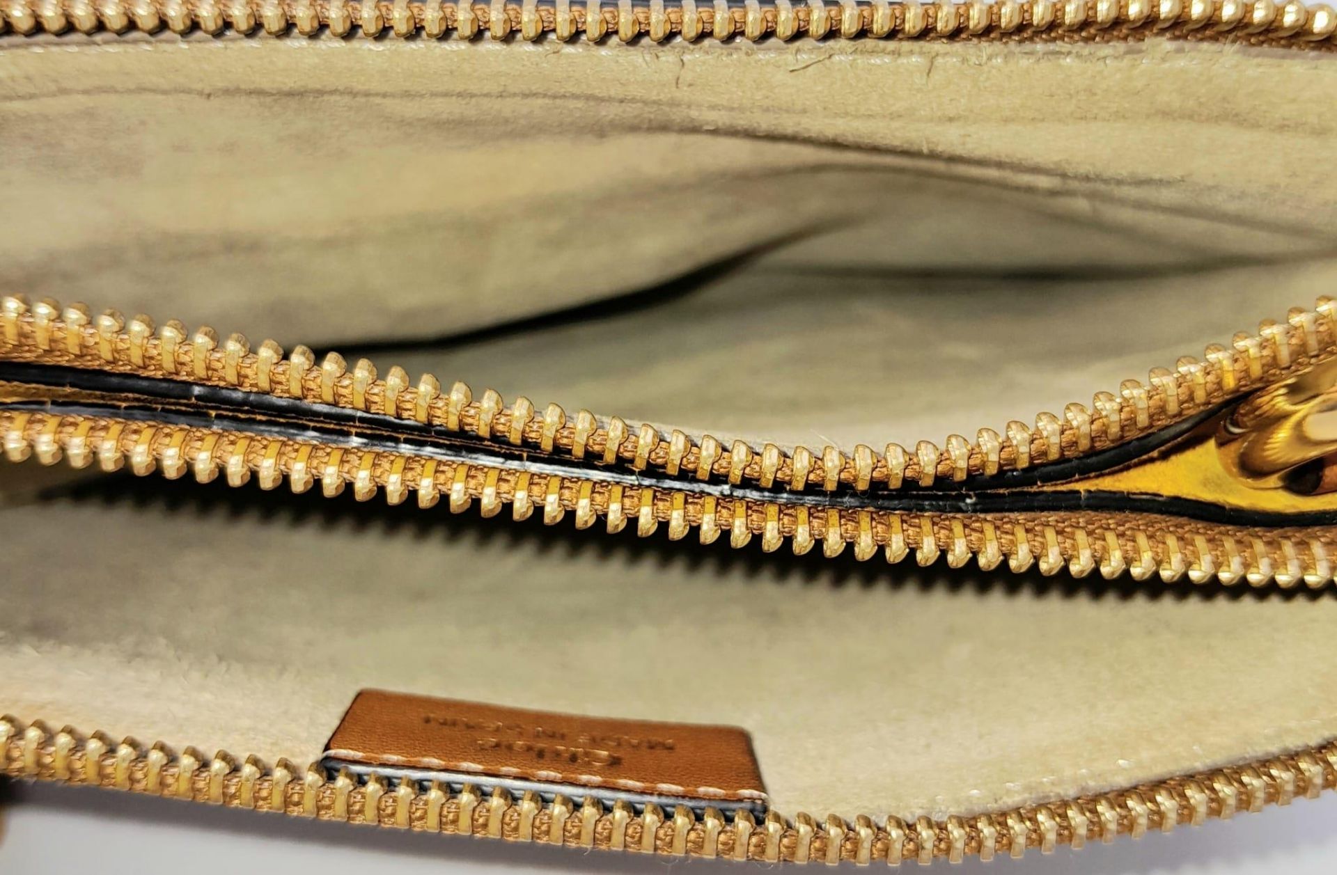 A Chloe Brown and Mustard 'Jane' Shoulder Bag. Leather and suede exterior with gold-toned - Bild 6 aus 8