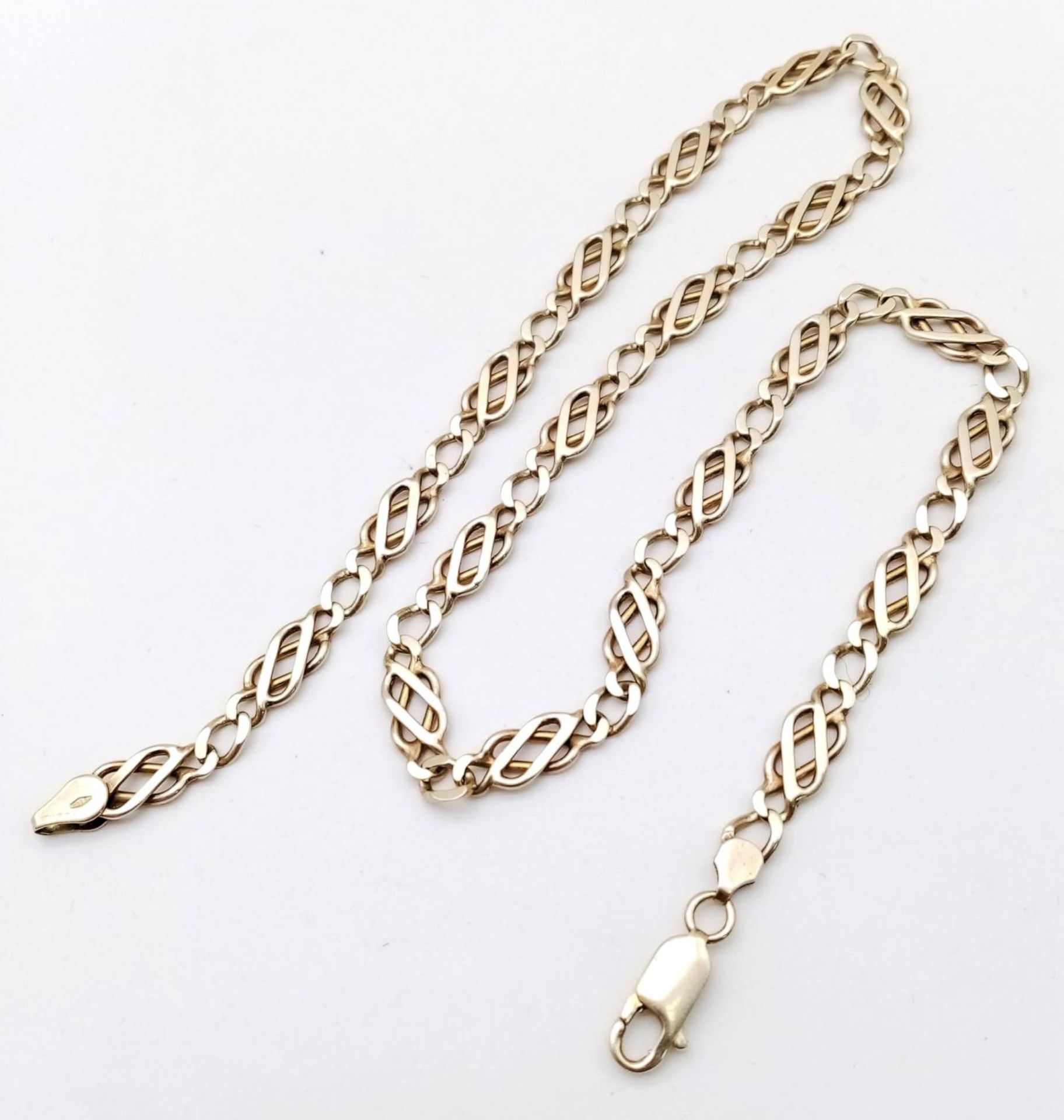 A 9k yellow gold fancy link chain. 17" length. 16.8g - Image 2 of 4