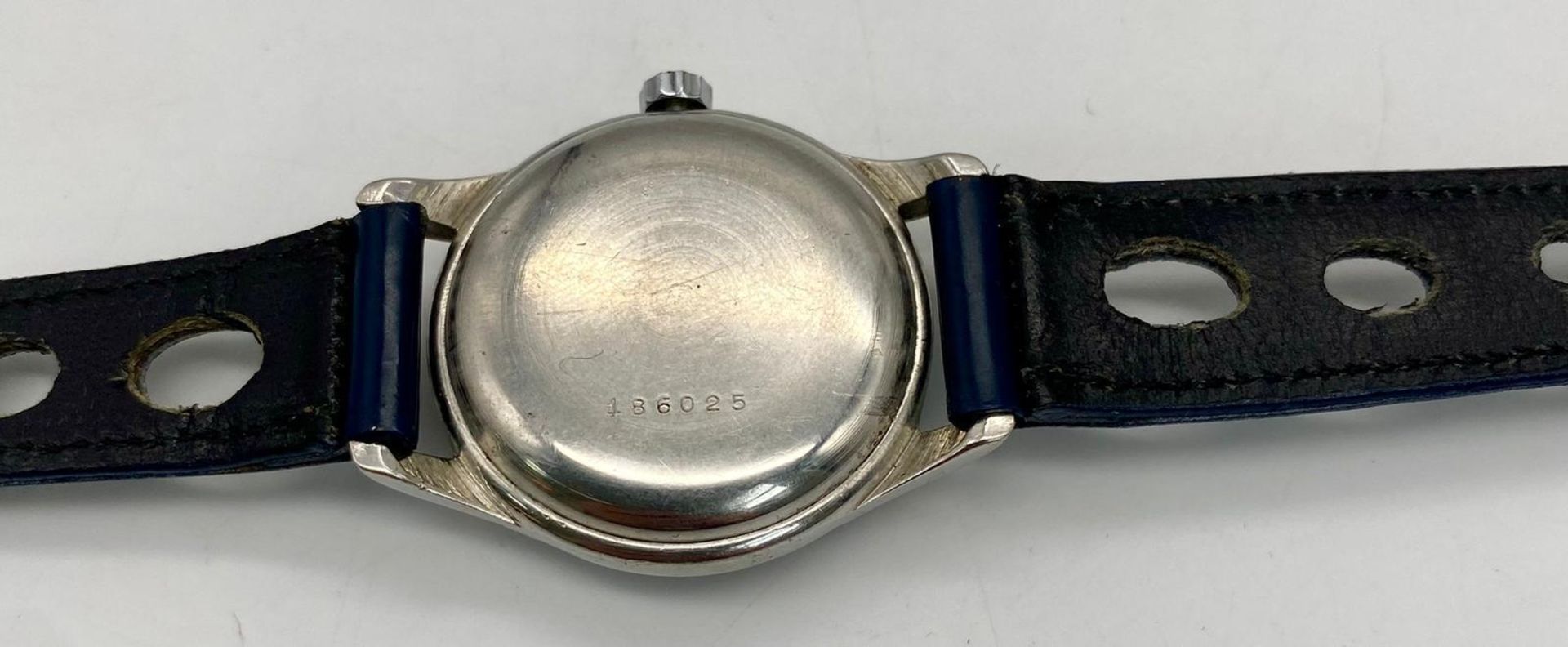 A Rare Vintage Mechanical Wyler Gents Watch. Blue leather strap . Stainless steel case - 31mm. Black - Bild 3 aus 3