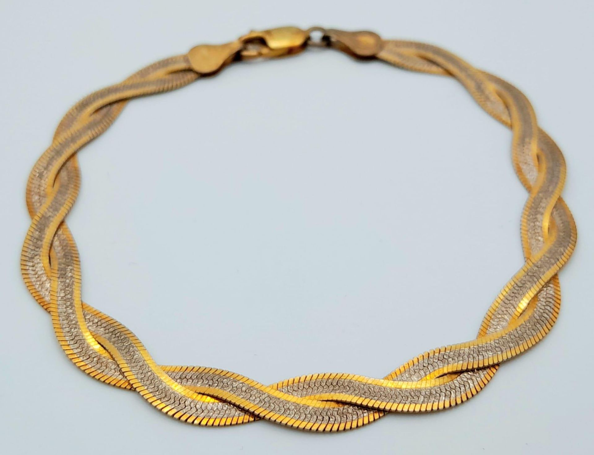 A 925 Sterling Silver Gilded and White Interwoven Flat Bracelet. 16cm. - Image 3 of 9